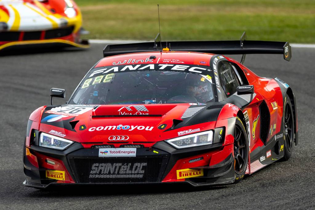 Com o R8 LMS, Audi vem competindo em provas como as 24h de Spa-Francorchamps