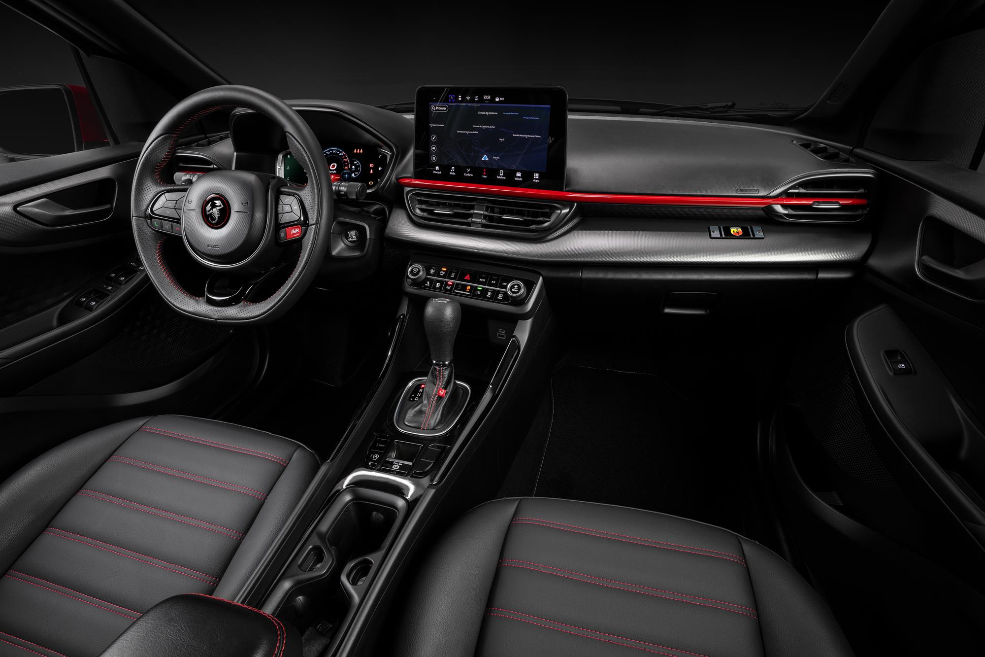 Por dentro, Fiat Pulse Abarth tem itens do Fastback e até do Jeep