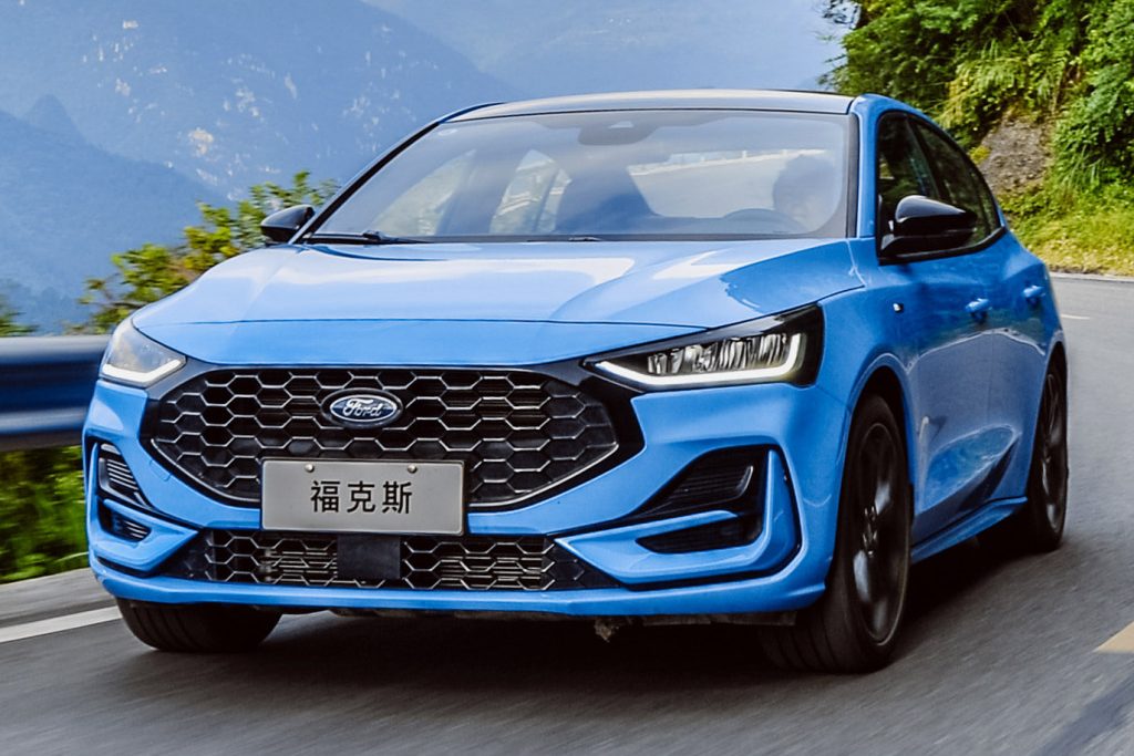 ford_focus_st-line_sedan_35_05b5053e055d0406 Ford Focus