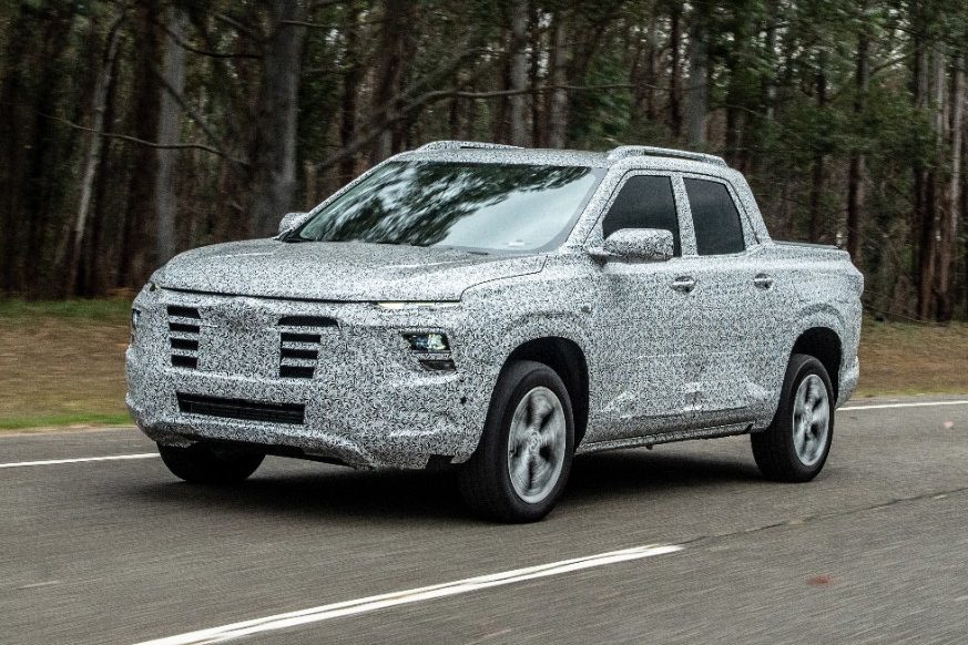 Chevrolet Montana camuflada