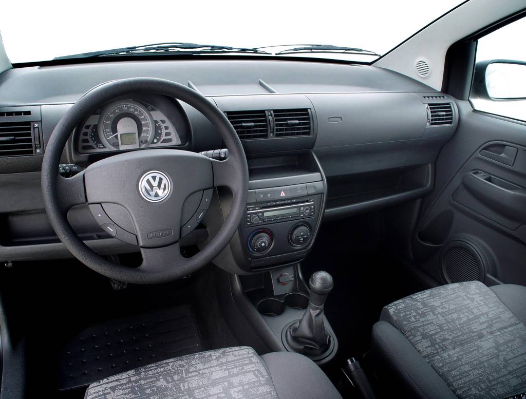 volkswagen-fox-2003