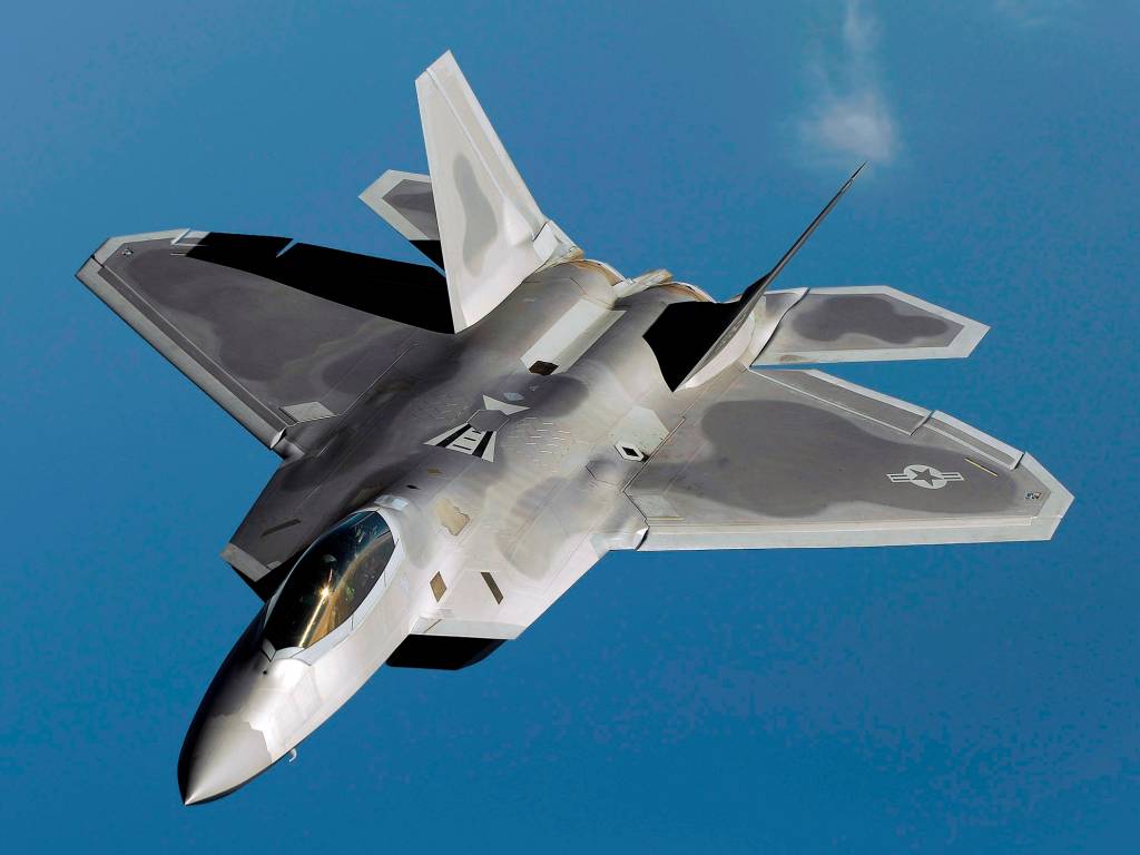 F-22 Raptor, também da Skunk Works, é avião de caça virtualmente imbatível