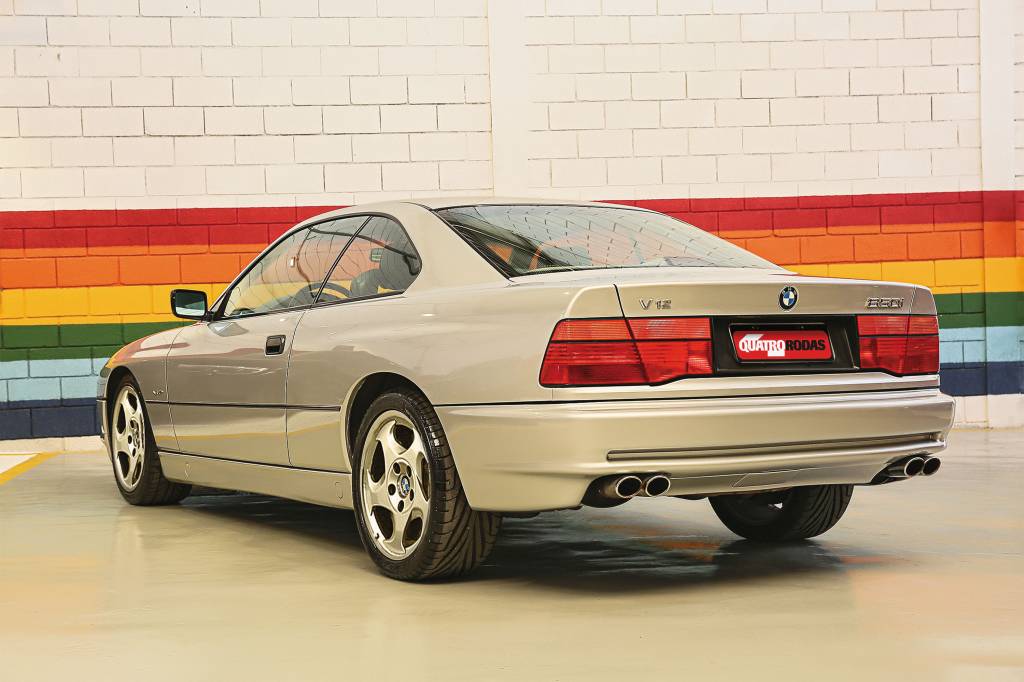 BMW 850