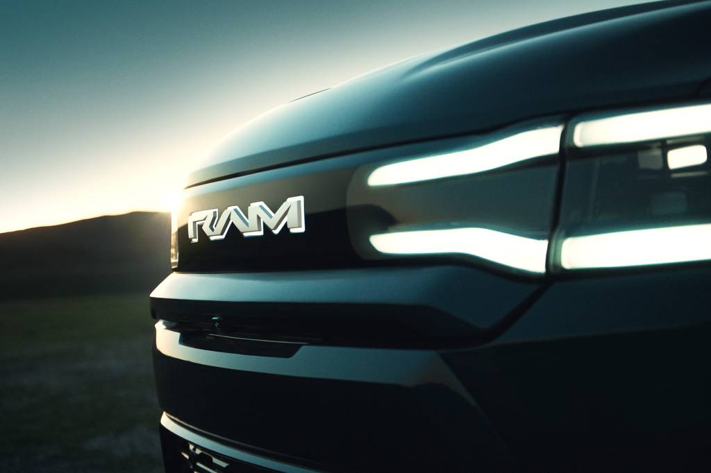 “Ram Brand Confirms Name of First Electric Pickup: Ram 1500 R “Ram Brand Confirms Name of First Electric Pickup: Ram 1500 REV”