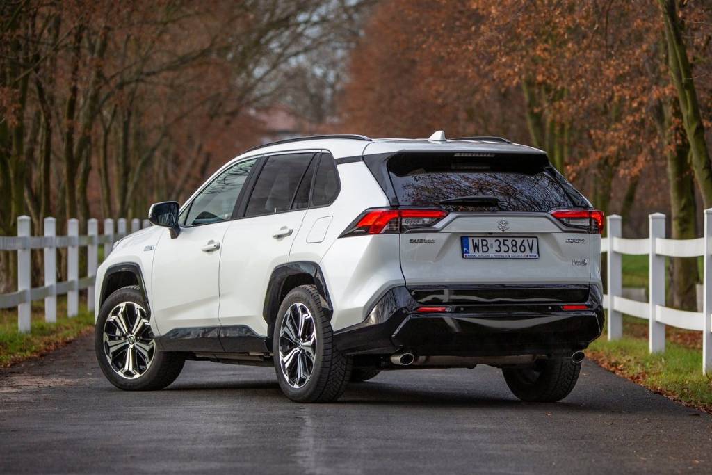 Suzuki Across é nada mais que um Toyota RAV4 rebatizado