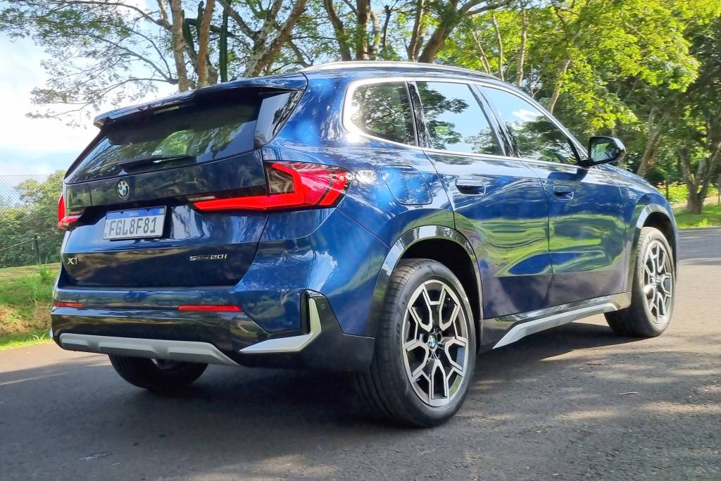 BMW X1 X-LINE 20I 2023 (7) BMW X1 X-LINE 20I 2023