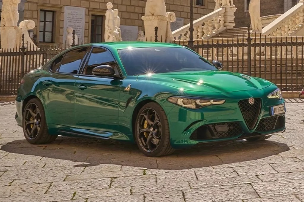 Alfa Romeo dá mais potência para os novos Giulia e Stelvio Quadrifoglio
