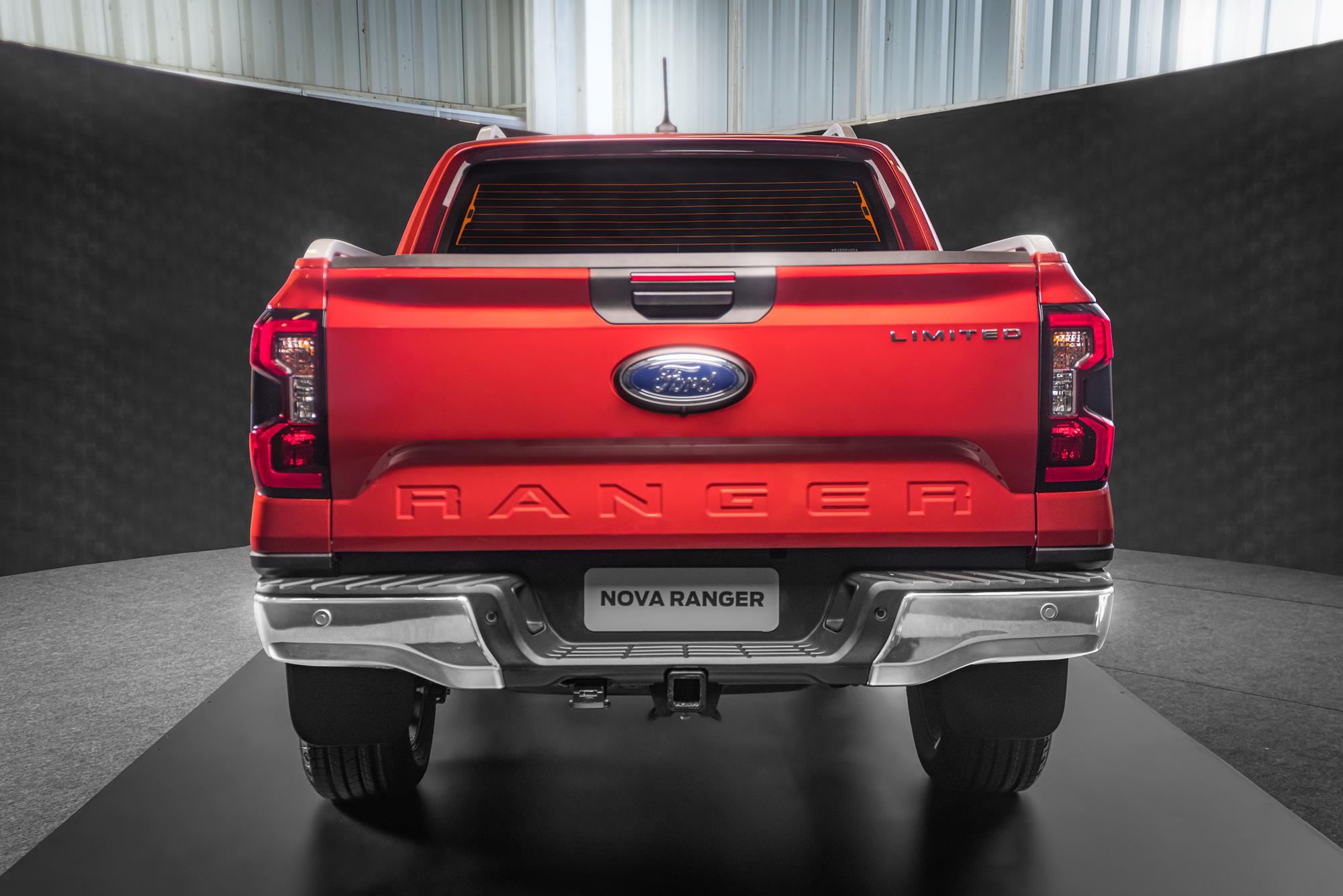 Ford Ranger 2024 vem ao Brasil com V6 da F150 e já tem data de lançamento