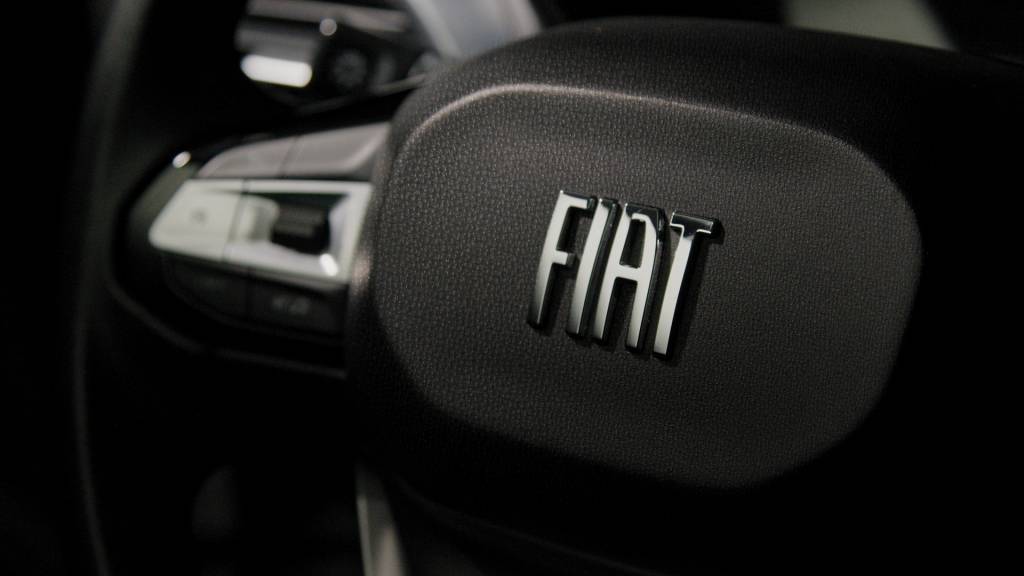 Fiat revela interior da picape Titano, que será mais Peugeot do que Fiat