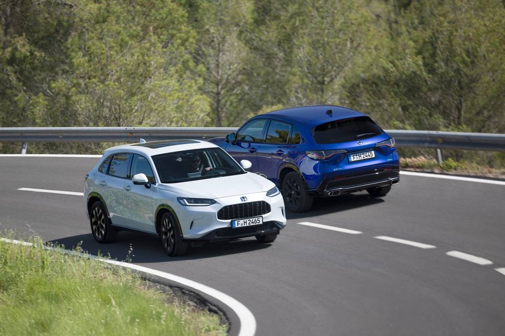 2023 Honda ZR-V e:HEV – Group Shot 2023 Honda ZR-V e:HEV - Group Shot