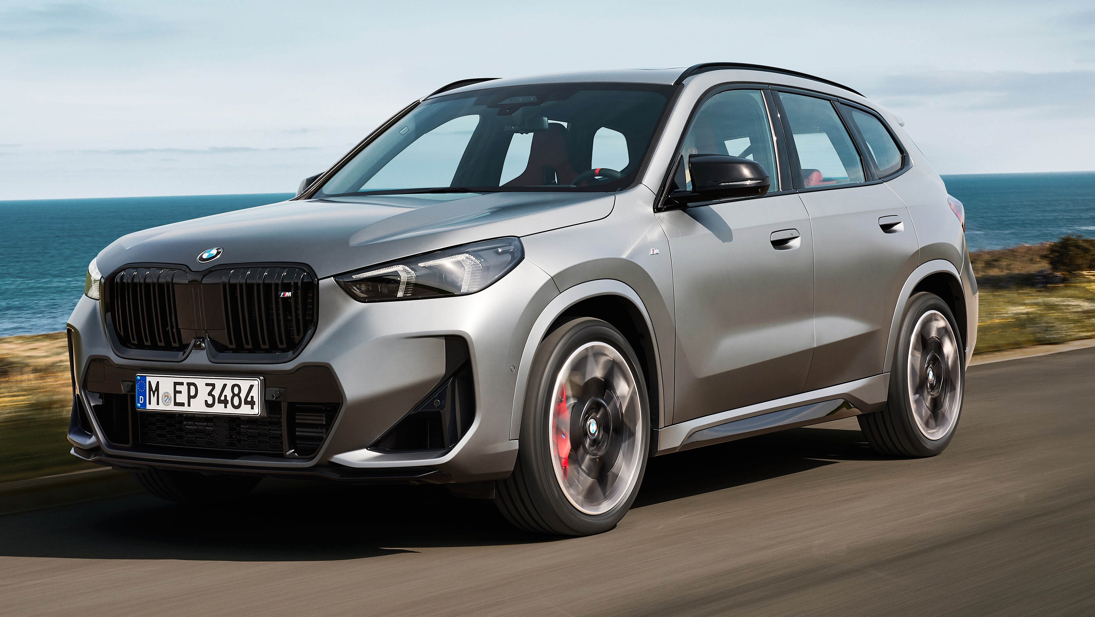 BMW X1 ganha inédita versão esportiva com mais de 300 cv Quatro Rodas