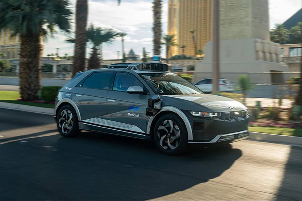 Uber-Motional Em 2022, entretanto, empresa cedeu seu serviço para testes conduzidos pela Hyundai