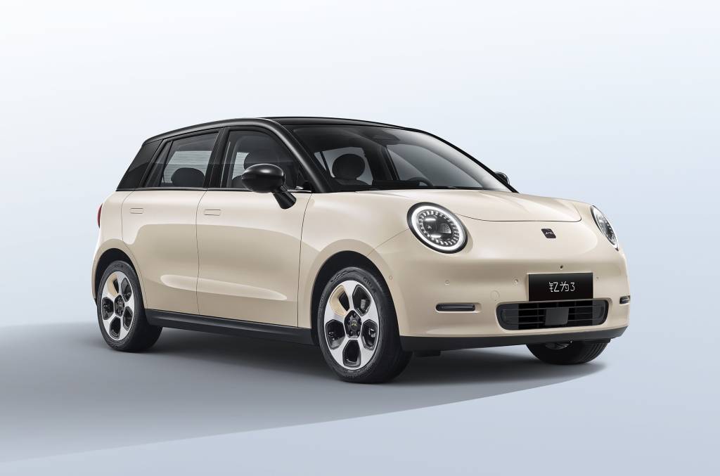 JAC terá hatch elétrico contra BYD Dolphin e GWM Ora 03 no Brasil em 2023