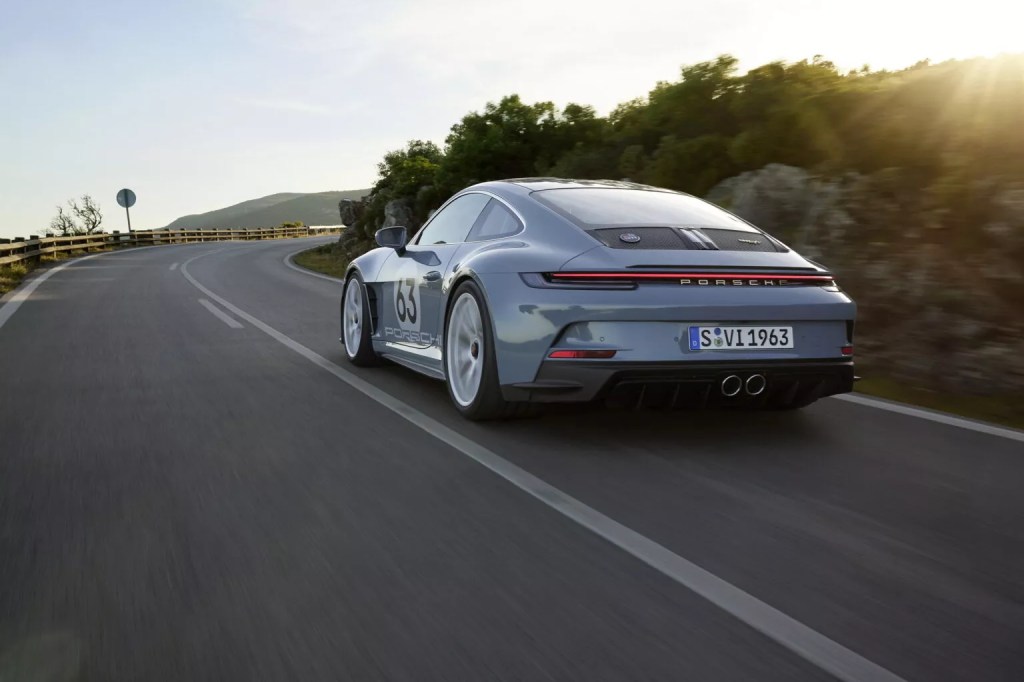 2024-Porsche-911-S-T-12-1536x1024