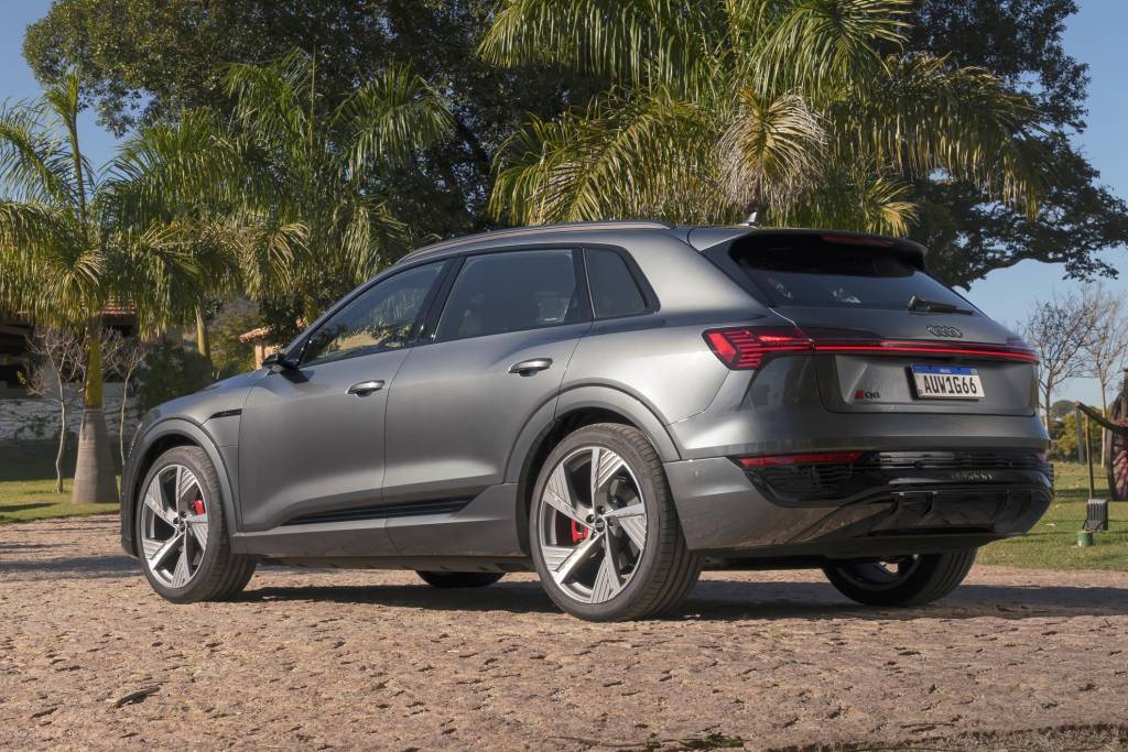 Audi Q8 e-tron