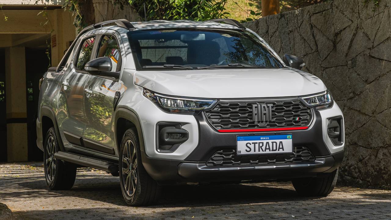 Nova Fiat Strada Ultra, versão que estreia na linha 2024 da picape compacta