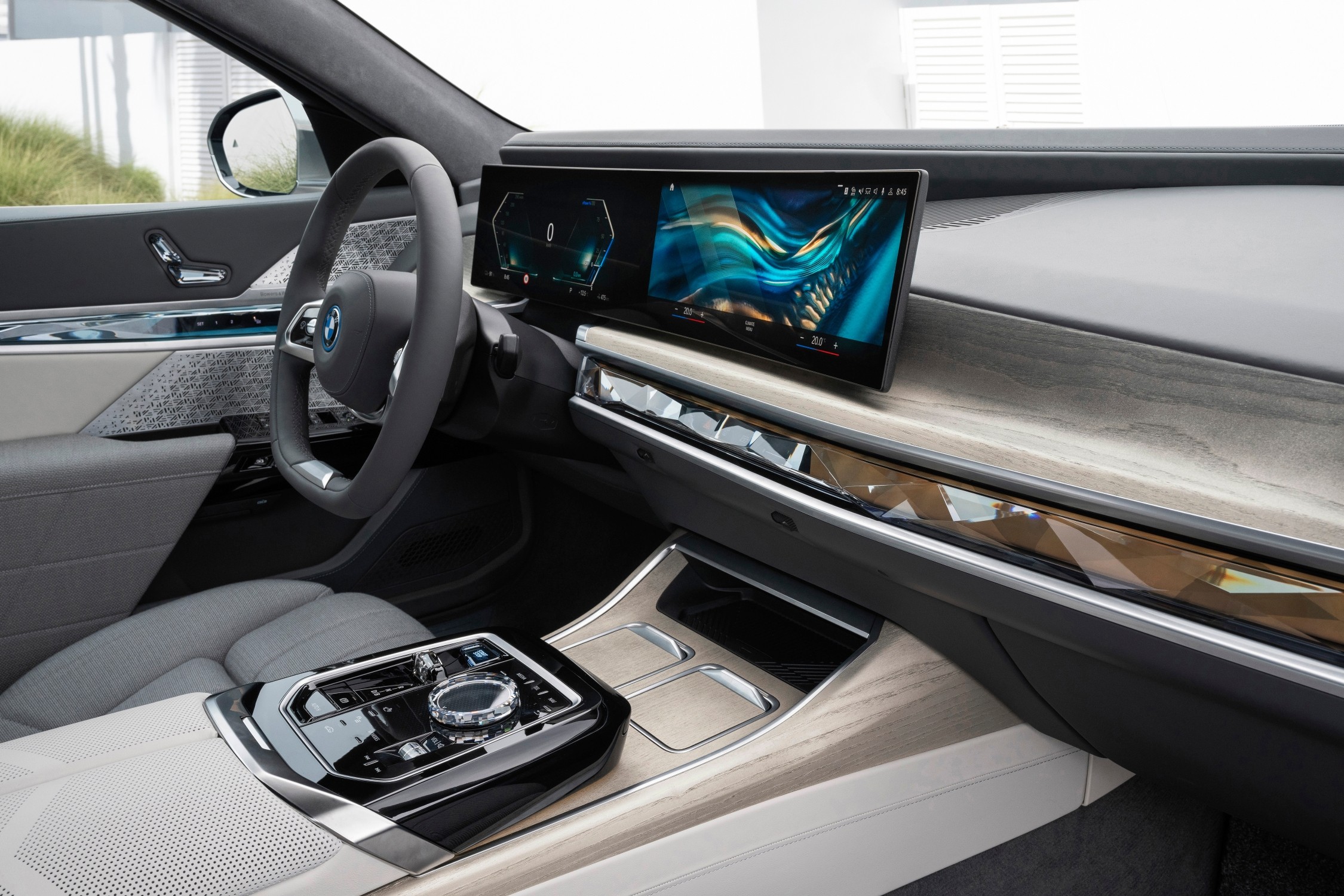 Novo BMW Série 5 permite jogar games na central multimídia