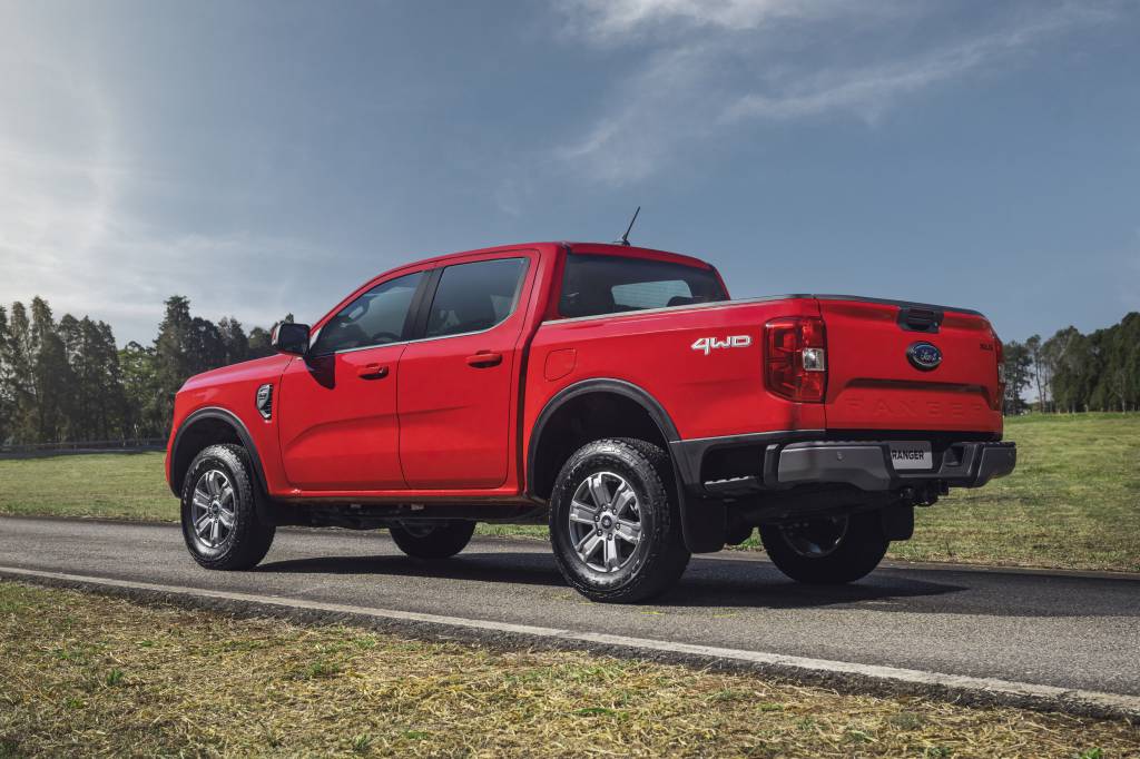 Ford Ranger XLS V6 (1) Ford Ranger XLS V6