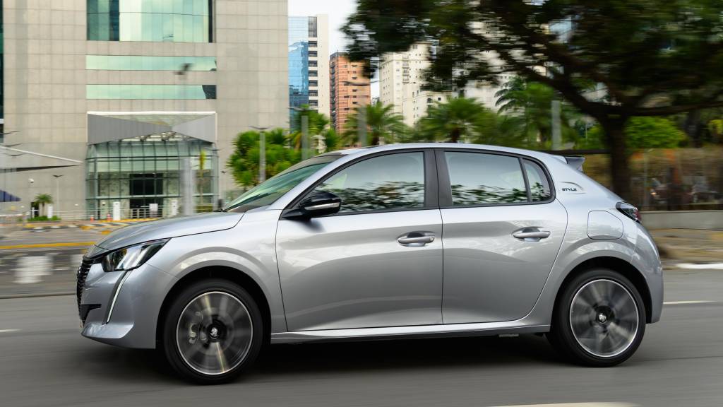 Peugeot 208 Style Turbo 200 2024 (18) Peugeot 208 Style Turbo 200