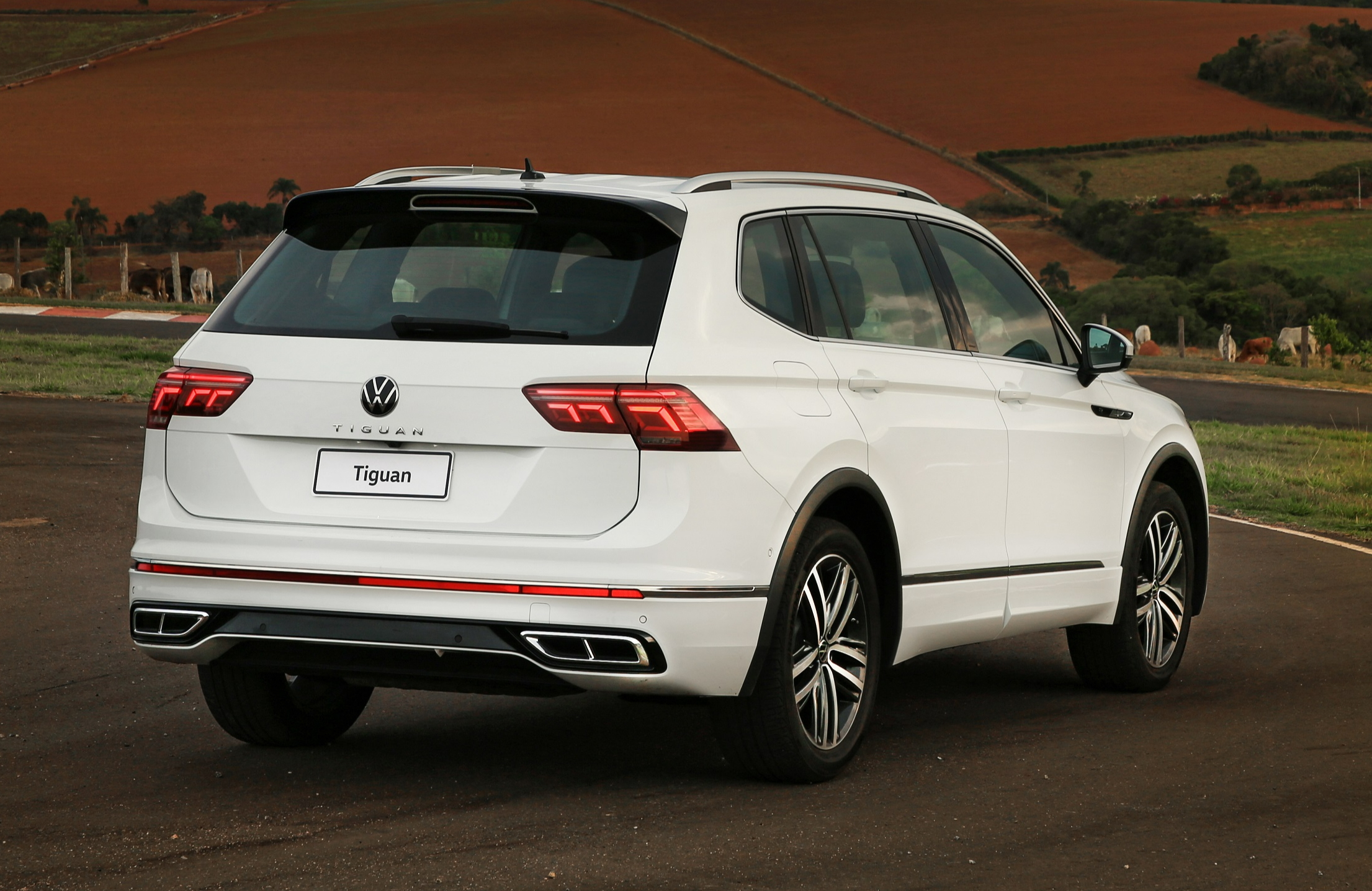Volkswagen Tiguan retorna ao Brasil mais fraco e parte dos R$ 278.990