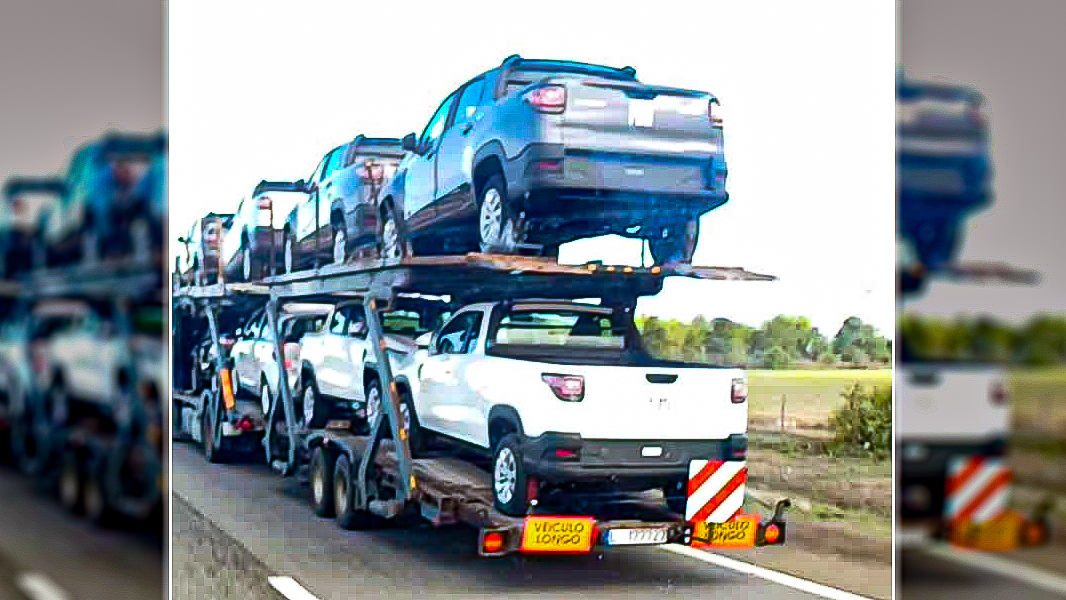 Caminhão com unidades da Fiat Strada em Portugal