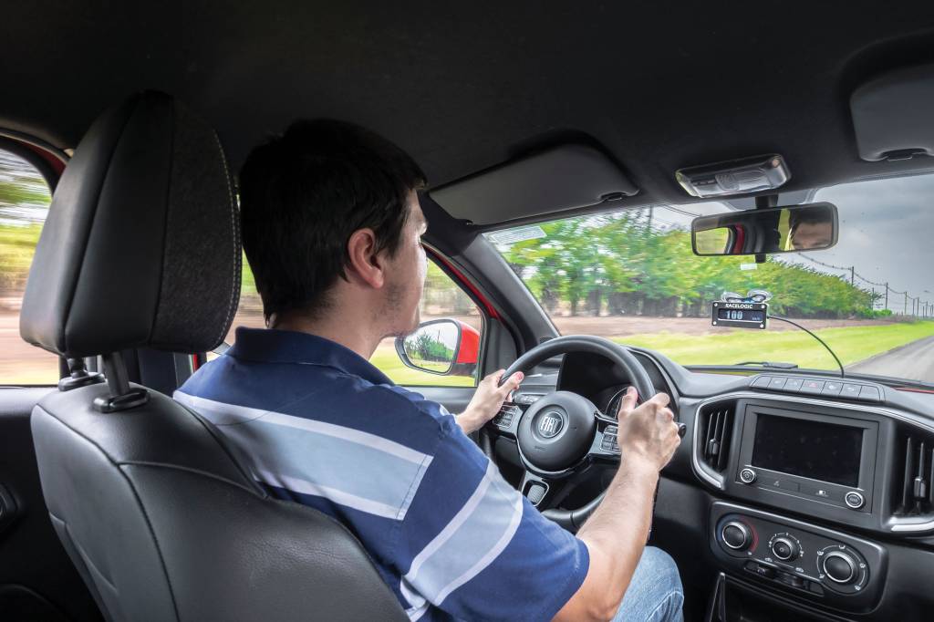 Fiat Strada chega aos 100.000 km e passa pelo último teste de desempenho