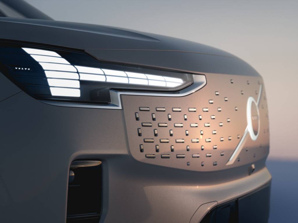 Volvo EM90 Concept World Stills
