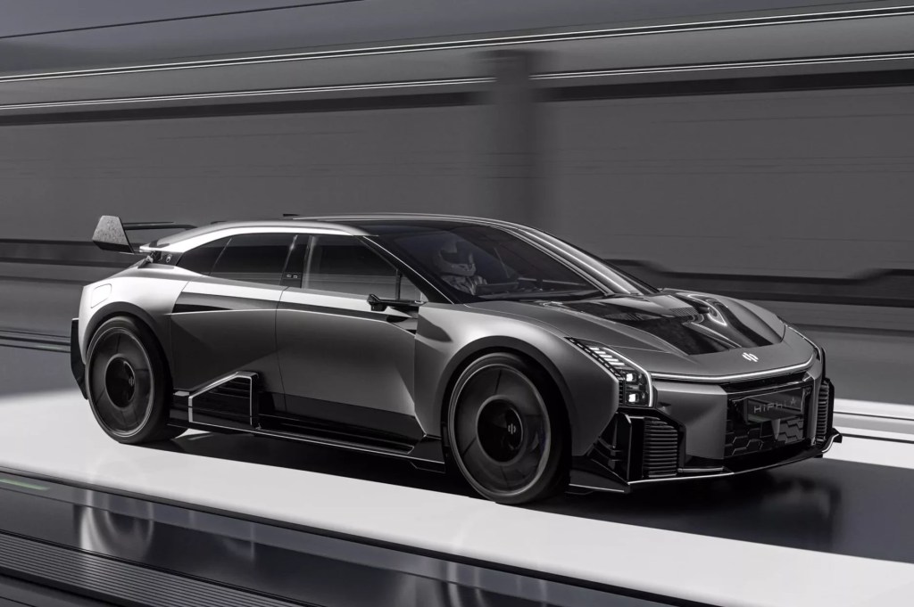 HiPhi A tem três motores e 1305 cv para ser o carro mais rápido do mundo