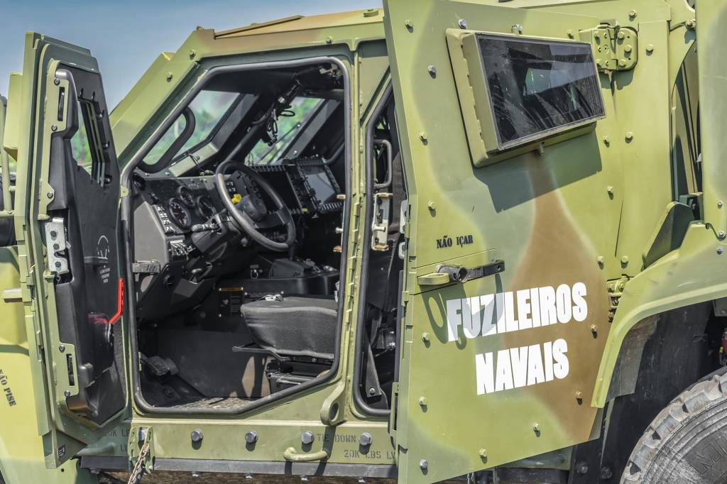 Oshkosh L-ATV Marinha do Brasil CFN