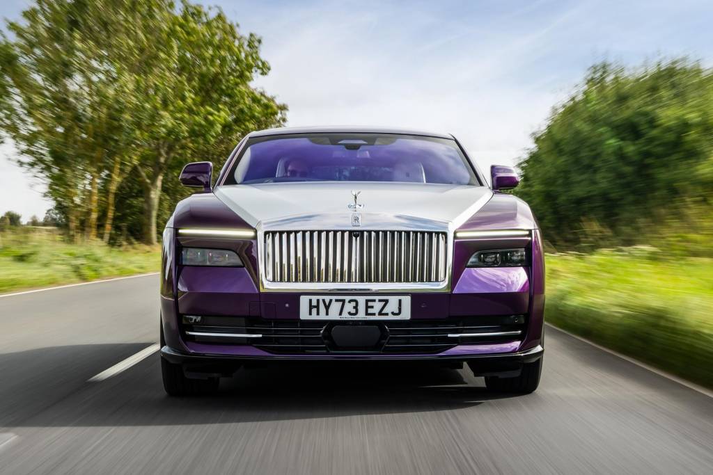 ROLLS-ROYCE SPECTRE: TWILIGHT PURPLE