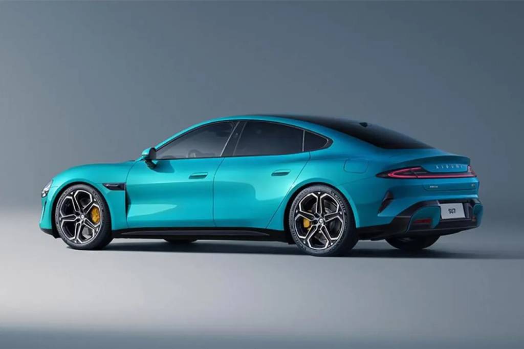 xiaomi-presenta-su-primer-coche-electrico-su7-fotos-y-datos-oficiales-del-nuevo-rival-de-tesla-y-compania-202399417-1703754005_3 Xiaomi SU7