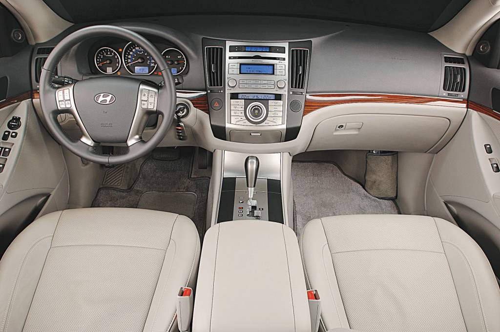 Interior do Veracruz 3.8 V6, modelo 2007 da Hyundai, testado pela revista Quatro Rodas.