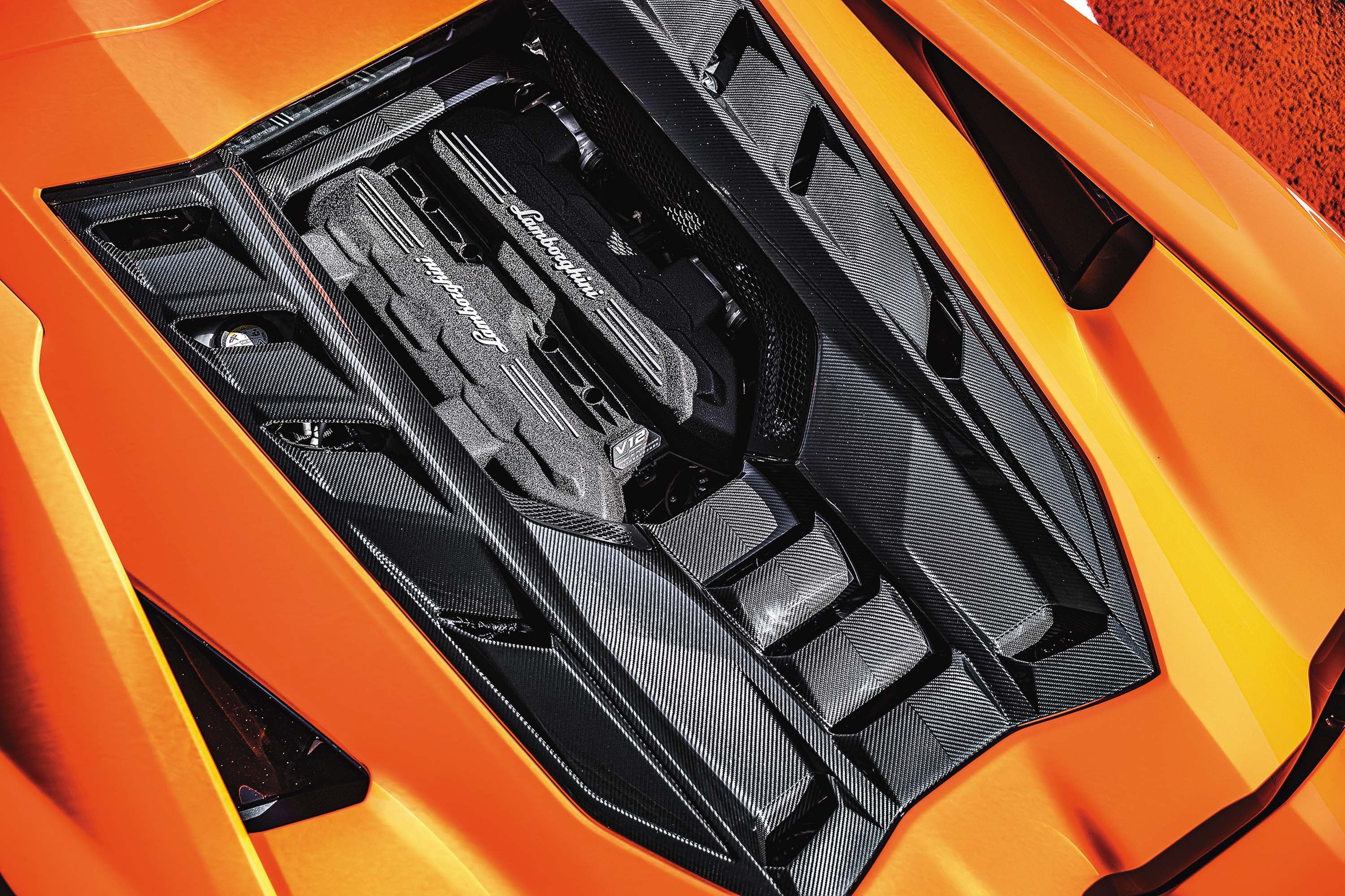 lamborghini revuelto