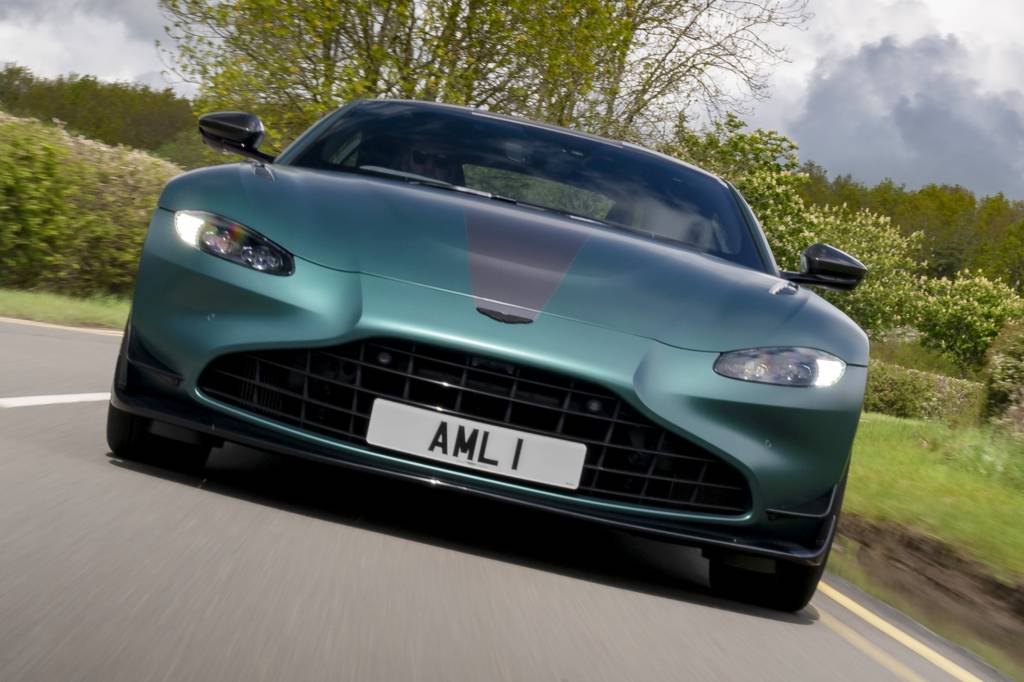 Geração anterior do Aston Martin Vantage