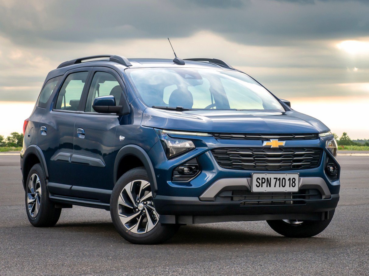 Chevrolet Spin 2025 evolui com painel digital e até sistemas