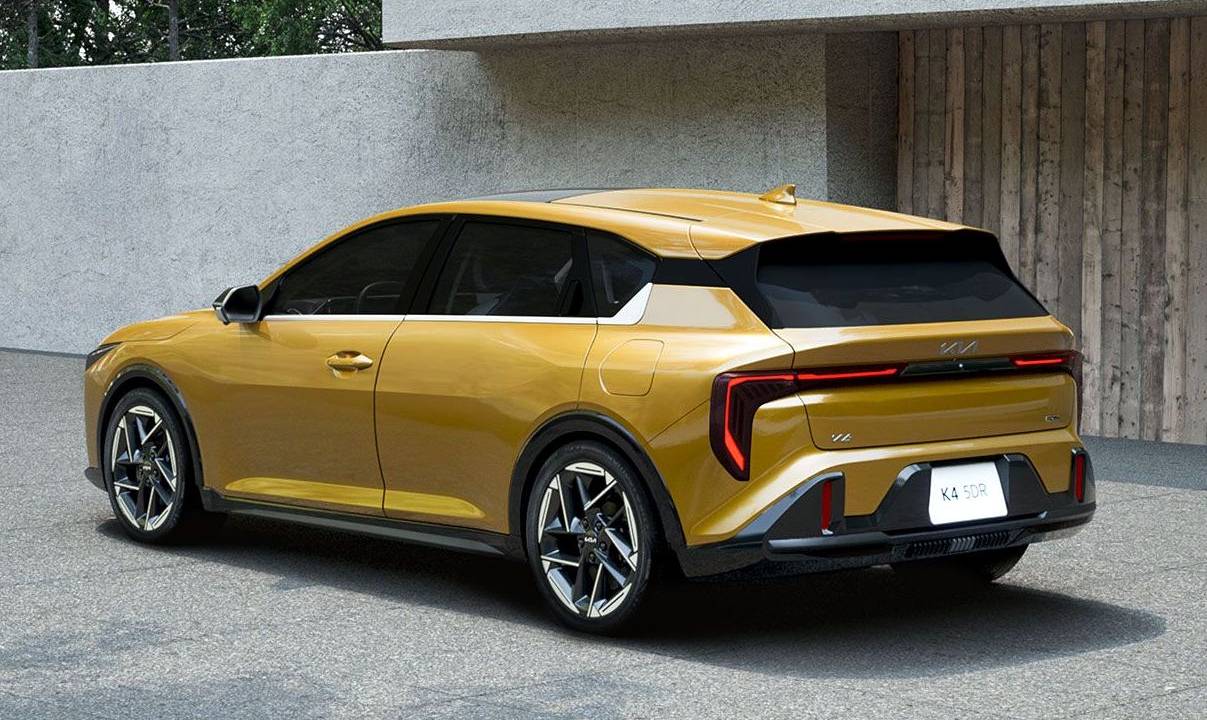 2025-kia-k4-hatchback-rear-three-quarters