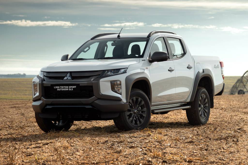 Mitsubishi L200 Triton Sport ganha nova versão mais barata que Rampage