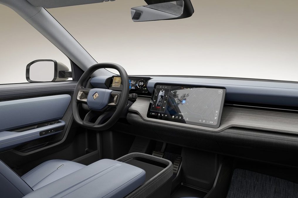 Interior do Rivian R2.