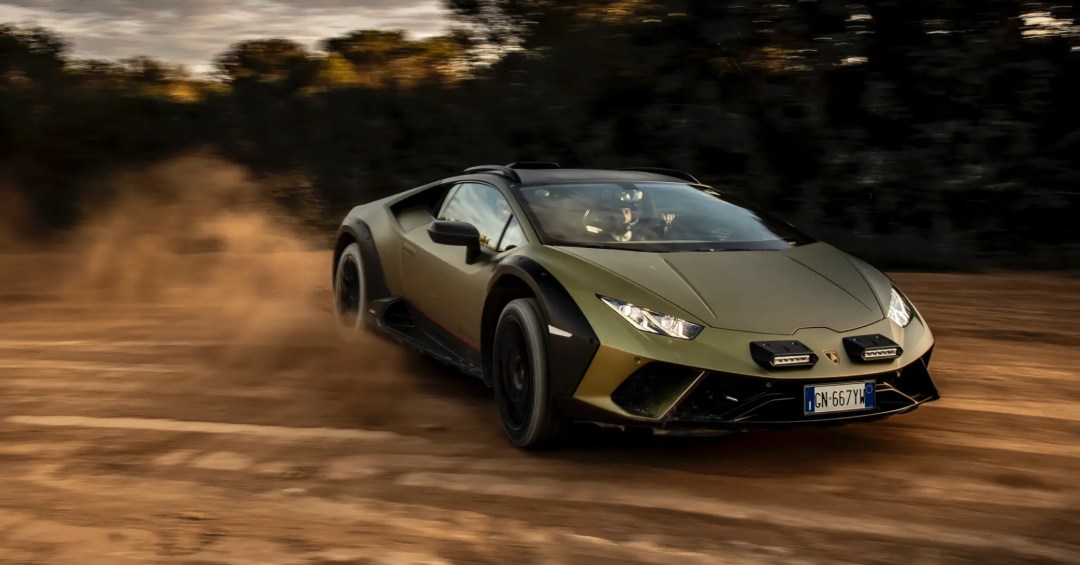 Lamborghini Sterrato: aceleramos o supercarro mais off-road que muito SUV