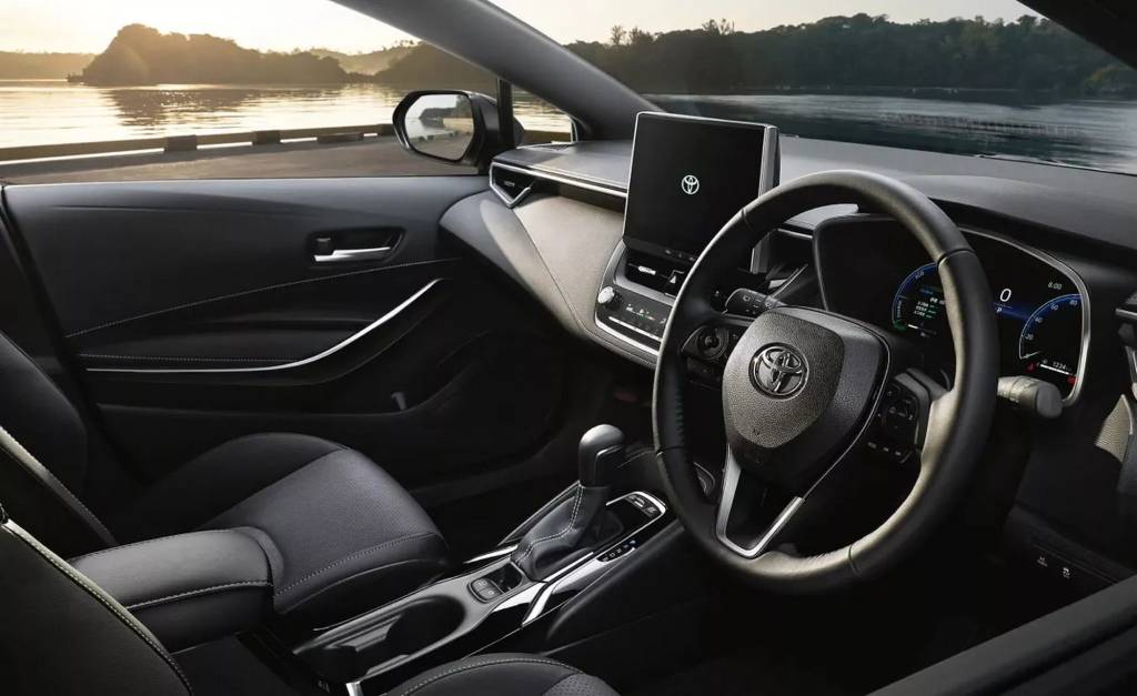 2024-Toyota-Corolla-Active-Sport-15-2048x1255