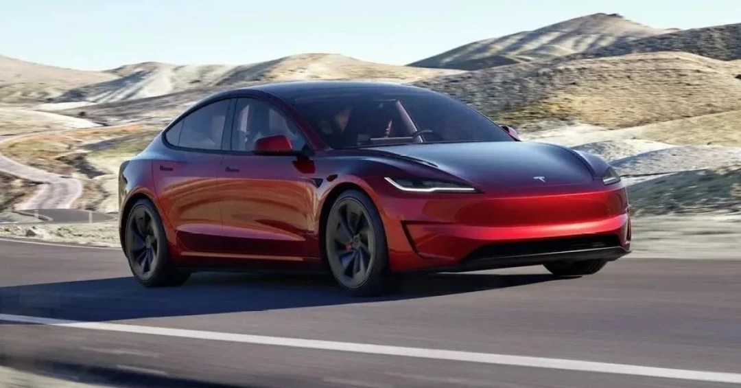 Novo Tesla Model 3 Performance fica mais esportivo e chega aos 517 cv