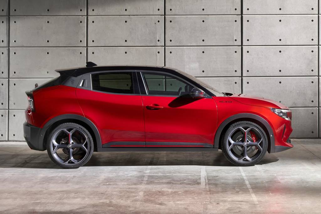 Alfa Romeo Milano (3) Alfa Romeo Milano