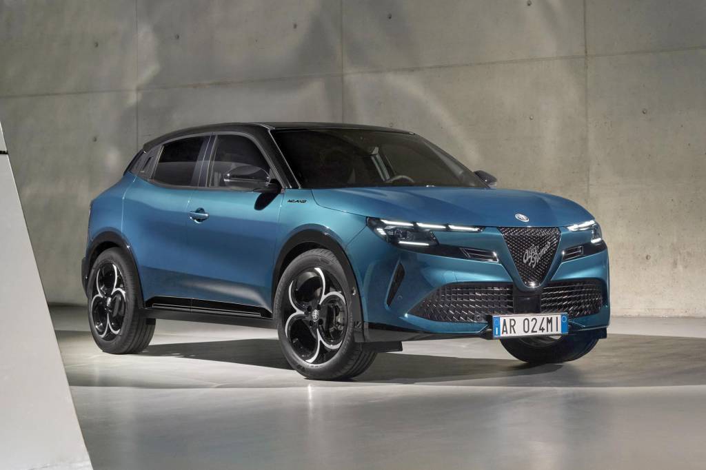 Alfa Romeo Milano (6) Alfa Romeo Junior