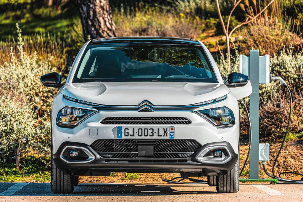 Citroën ë-C4 X 400 Citroën ë-C4 X 400