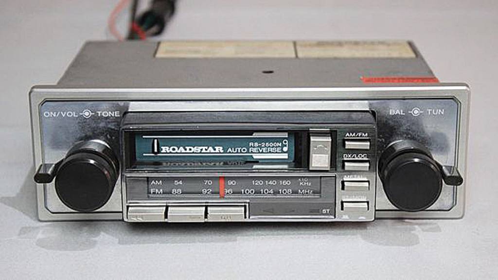 Roadstar RS-2500N Roadstar RS-2500N