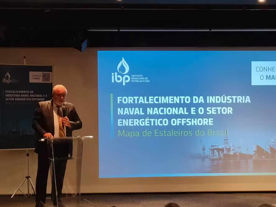 Jean Paul Prates, presidente da Petrobras, participa de evento sobre o setor naval, no Centro do Rio de Janeiro.