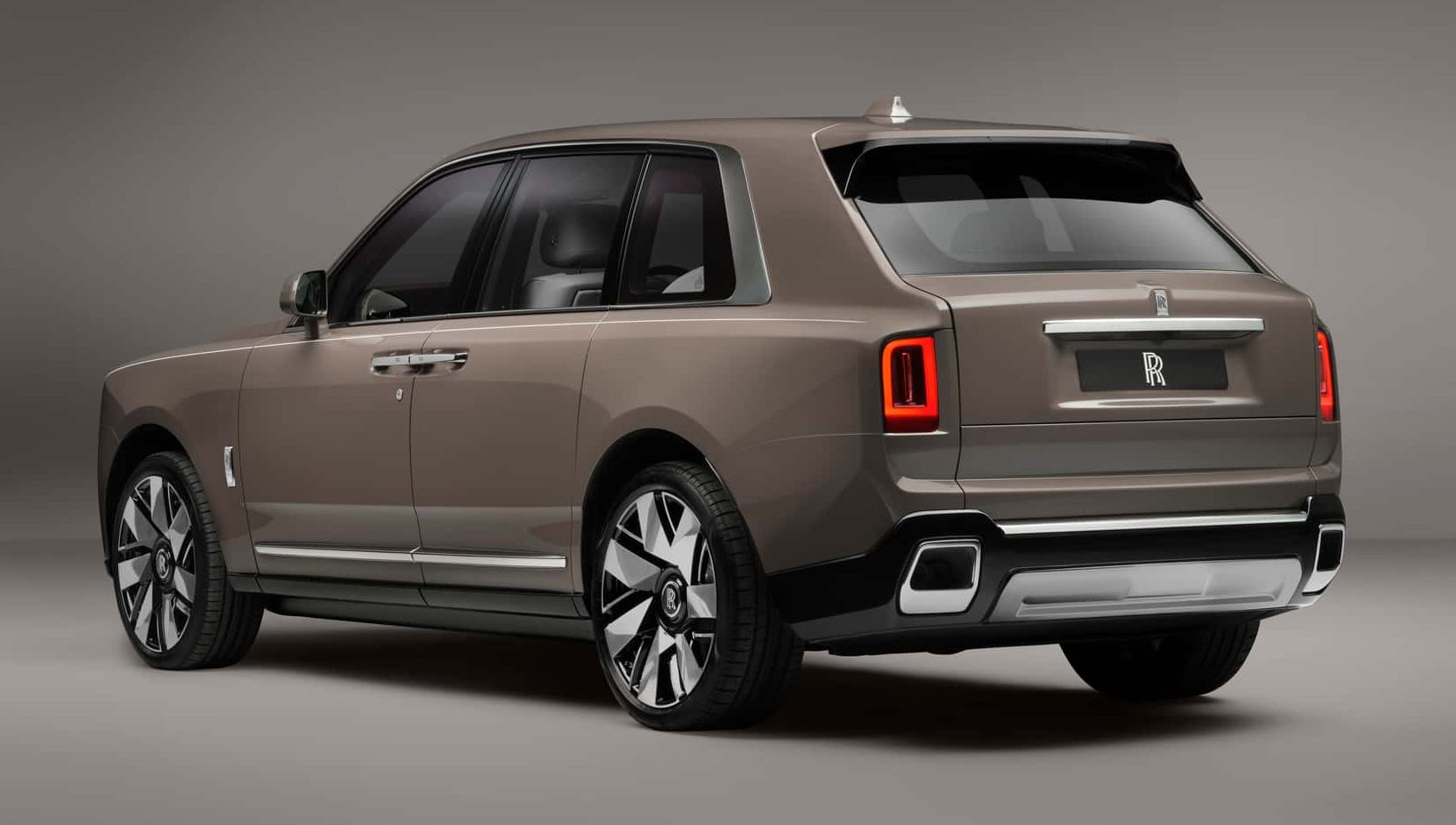 2025 Rolls Royce Cullinan 4 Quatro Rodas