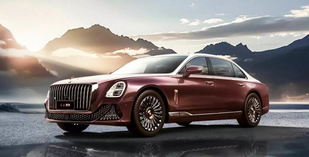 Hongqi Guoya é Bentley chinês com acabamento luxuoso e até motor V8