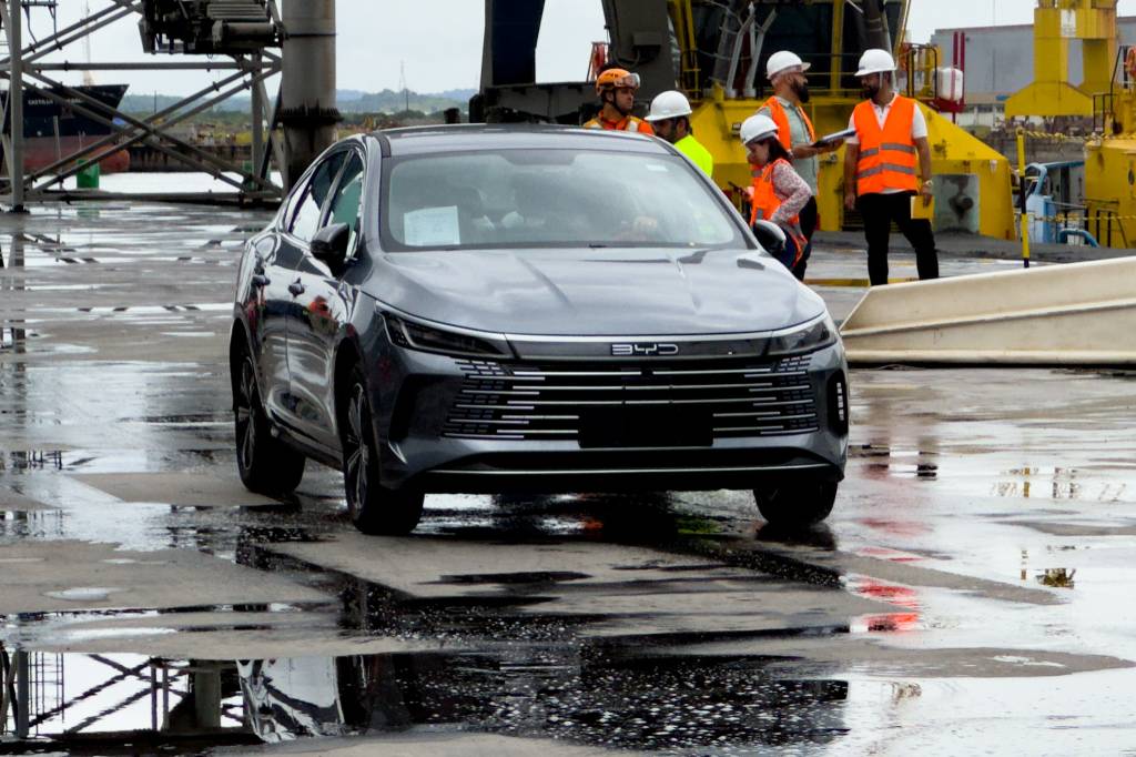 BYD King e Song Pro chegam ao Brasil e já têm data de lançamento