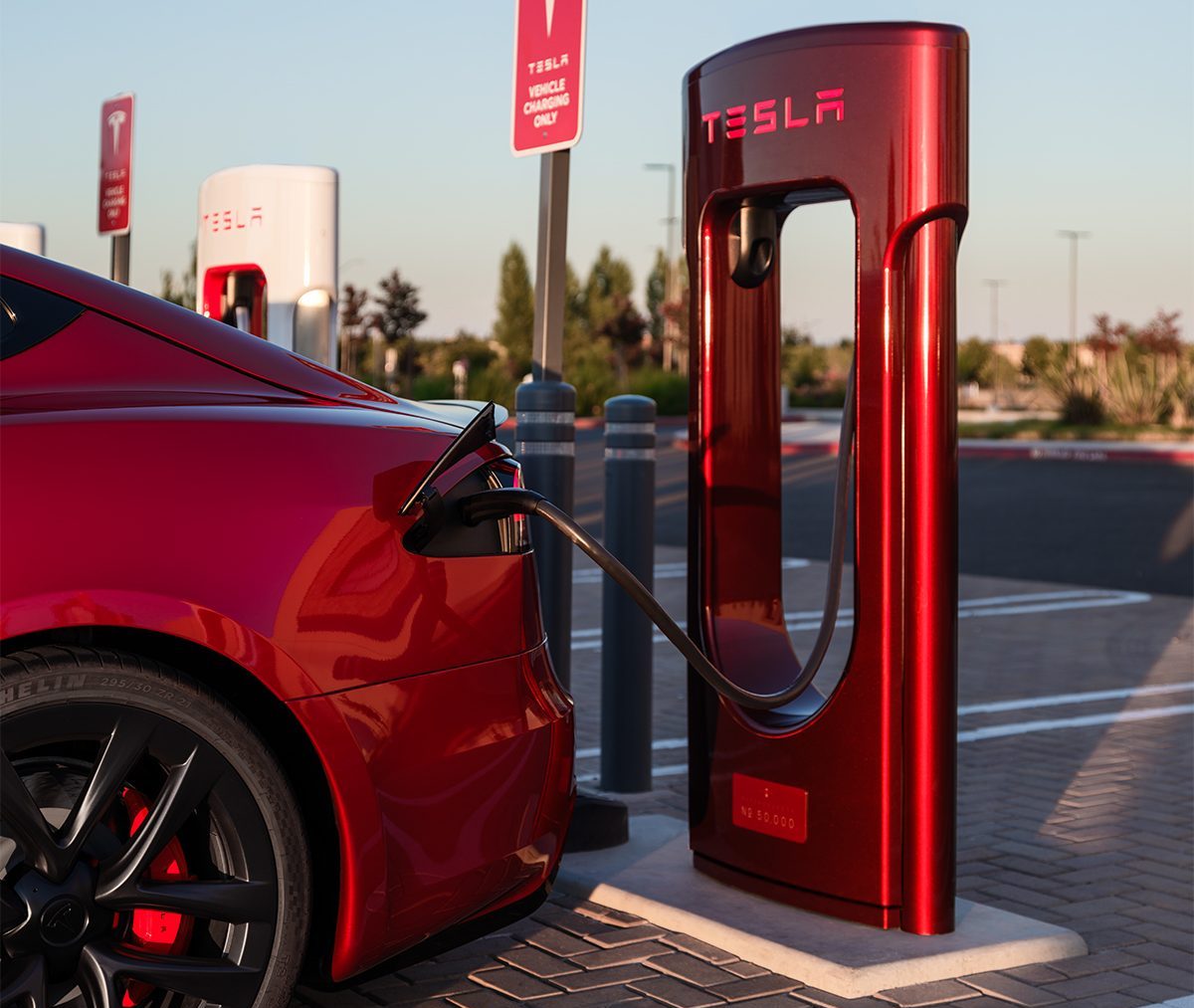 tesla-supercharger-50k-1-e1694750714480